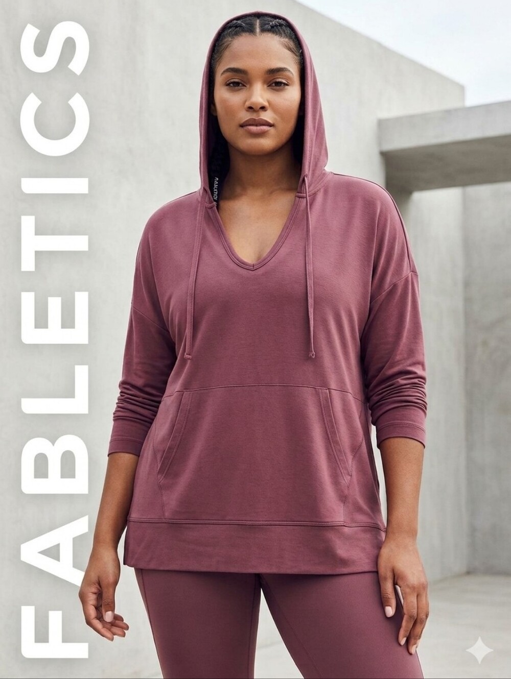 Fabletics Women's Casual  Hooded V-Neck Middle Pocket Pullover